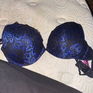 Blue and black la senza bra